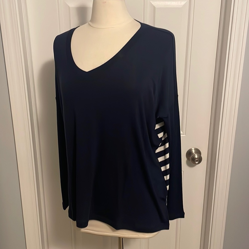 *Cabi lighthouse tunic style #5742 navy slit white stripe back vneck NWOT medium